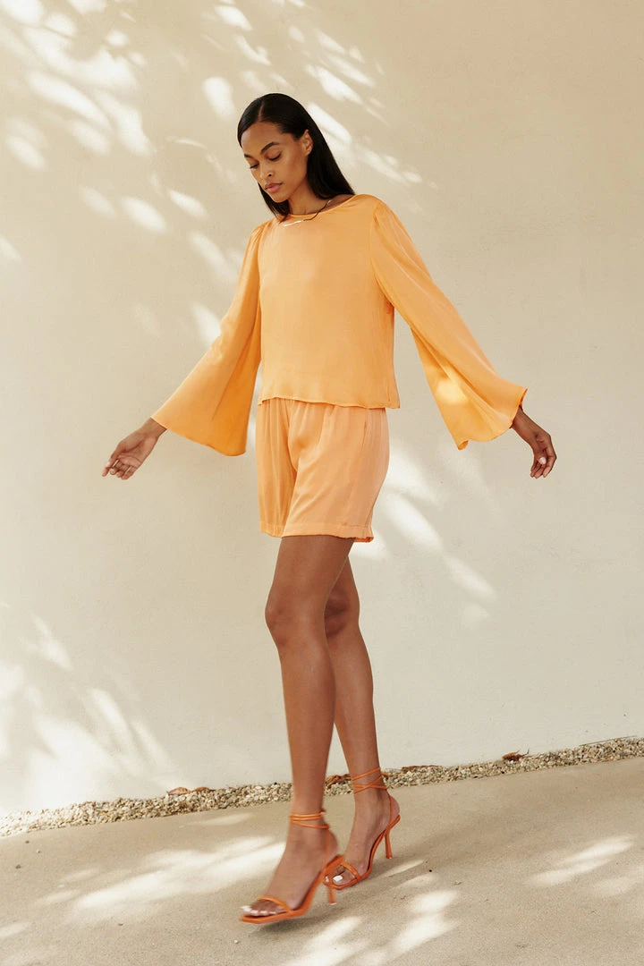 Velvet By Graham & Spencer Womens MAE BELL SLEEVE BLOUSE 2 Velvet By Graham & Spencer Womens MAE BELL SLEEVE BLOUSE