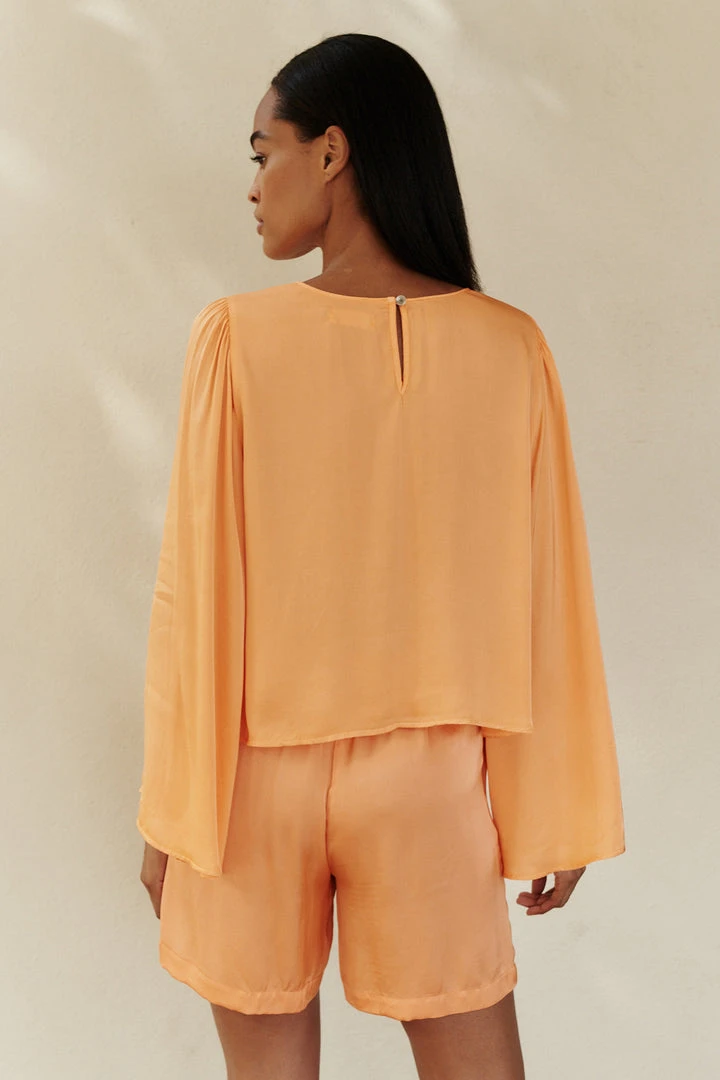 Velvet By Graham & Spencer Womens MAE BELL SLEEVE BLOUSE 4 Velvet By Graham & Spencer Womens MAE BELL SLEEVE BLOUSE