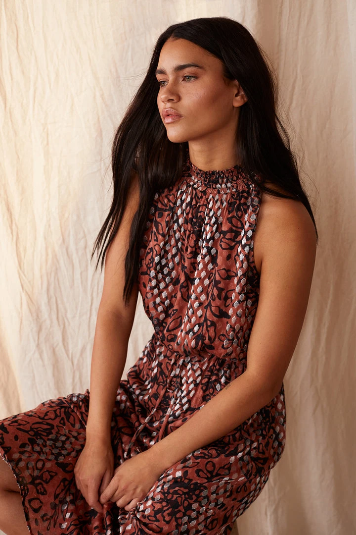 Velvet By Graham & Spencer Womens SHEENA METALLIC PRINTED DRESS 2 Velvet By Graham & Spencer Womens SHEENA METALLIC PRINTED DRESS