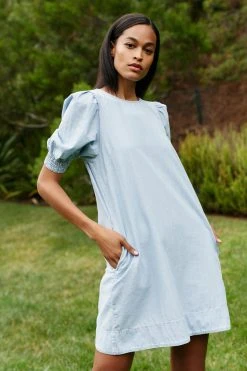 Velvet By Graham & Spencer NAOMI CHAMBRAY SHIFT DRESS 6 Velvet By Graham & Spencer NAOMI CHAMBRAY SHIFT DRESS