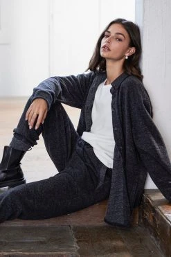 Velvet By Graham & Spencer OAKLEY SHERPA FLEECE SHACKET