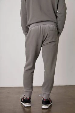 Velvet By Graham & Spencer CASSIO OMBRE DRAWSTRING JOGGER 8 Velvet By Graham & Spencer CASSIO OMBRE DRAWSTRING JOGGER