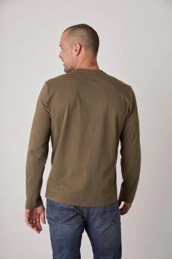 Velvet By Graham & Spencer OLIVER POCKET TEE Mens 11 Velvet By Graham & Spencer OLIVER POCKET TEE Mens