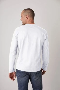 Velvet By Graham & Spencer OLIVER POCKET TEE Mens 17 Velvet By Graham & Spencer OLIVER POCKET TEE Mens