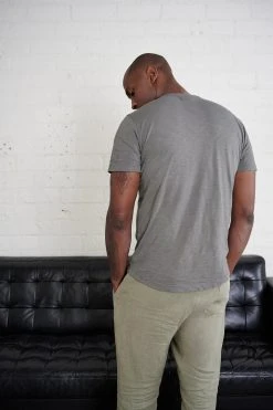 Velvet By Graham & Spencer Mens AMARO CREW NECK SLUB TEE