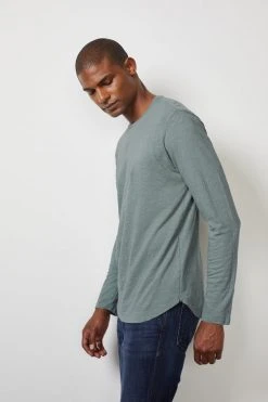 Velvet By Graham & Spencer Mens CHANCE CREW NECK TEE