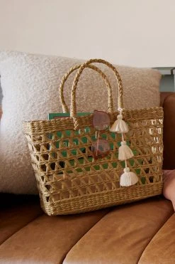 Velvet By Graham & Spencer Womens FREEDOM WOVEN STRAW TASSEL TOTE 4 Velvet By Graham & Spencer Womens FREEDOM WOVEN STRAW TASSEL TOTE