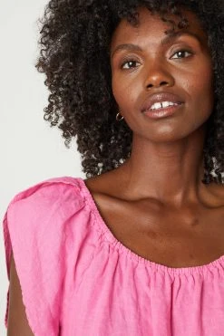 Velvet By Graham & Spencer CEILA LINEN FLUTTER SLEEVE BLOUSE