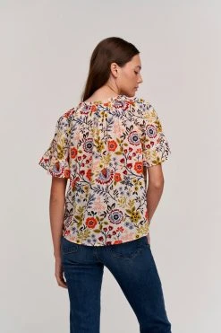 Velvet By Graham & Spencer LUCY PRINTED TOP Womens