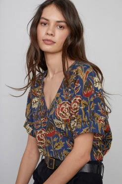 Velvet By Graham & Spencer LENA PRINTED COTTON BLOUSE Womens
