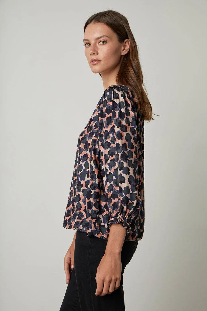 Velvet By Graham & Spencer Womens HADLEE PRINTED BLOUSE 7 Velvet By Graham & Spencer Womens HADLEE PRINTED BLOUSE