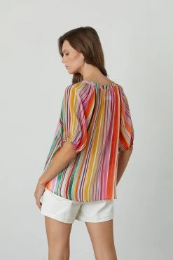 Velvet By Graham & Spencer JESSICA V-NECK PRINTED TOP Womens 6 Velvet By Graham & Spencer JESSICA V-NECK PRINTED TOP Womens