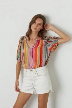 Velvet By Graham & Spencer JESSICA V-NECK PRINTED TOP Womens 7 Velvet By Graham & Spencer JESSICA V-NECK PRINTED TOP Womens