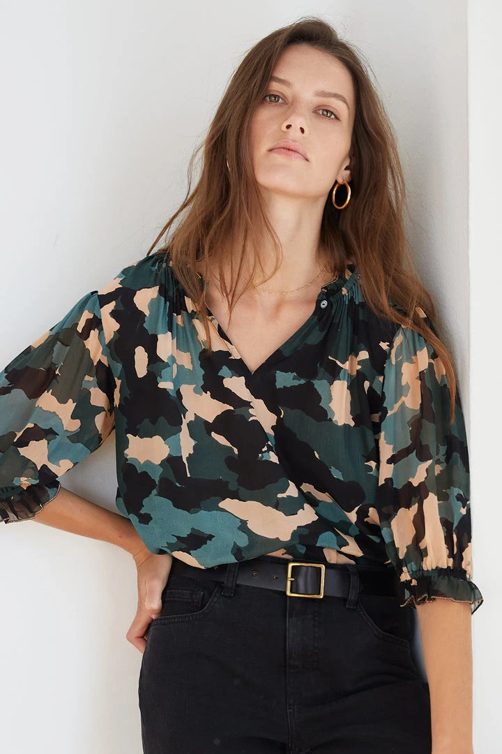 Velvet By Graham & Spencer SIMPLE VINTAGE LEATHER BELT 2 Velvet By Graham & Spencer SIMPLE VINTAGE LEATHER BELT