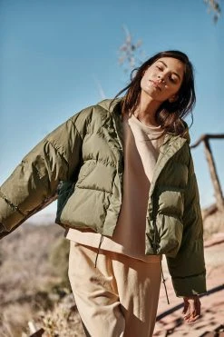 Velvet By Graham & Spencer PRIYA PUFF SLEEVE SWEATSHIRT Womens