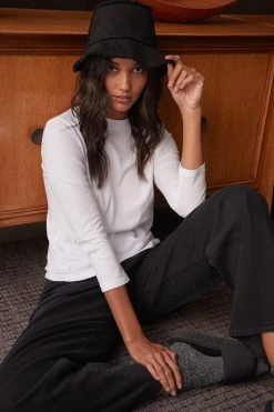 Velvet By Graham & Spencer REVERSIBLE FAUX SHEARLING BUCKET HAT