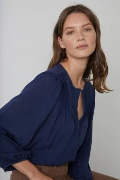 Velvet By Graham & Spencer ELIZA HALF PLACKET BLOUSE 15 Velvet By Graham & Spencer ELIZA HALF PLACKET BLOUSE