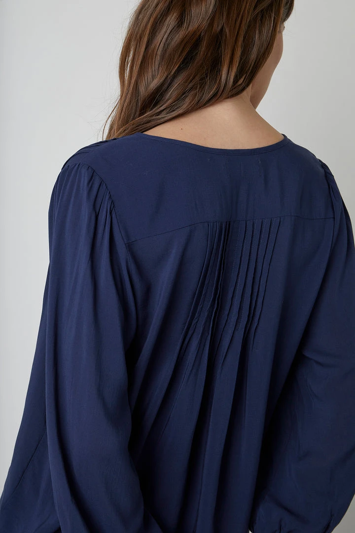 Velvet By Graham & Spencer ELIZA HALF PLACKET BLOUSE 10 Velvet By Graham & Spencer ELIZA HALF PLACKET BLOUSE