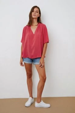 Velvet By Graham & Spencer Womens JAYCEE SPLIT NECK BLOUSE