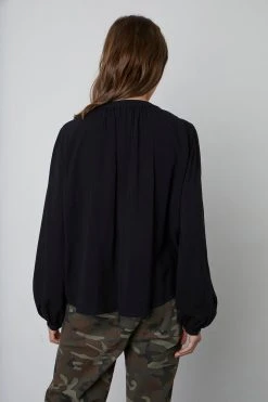 Velvet By Graham & Spencer SLOANE FRONT TIE BLOUSE