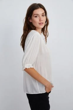 Velvet By Graham & Spencer Womens TRIXIE RUFFLED BLOUSE