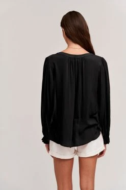 Velvet By Graham & Spencer JOLENE V-NECK BLOUSE Womens