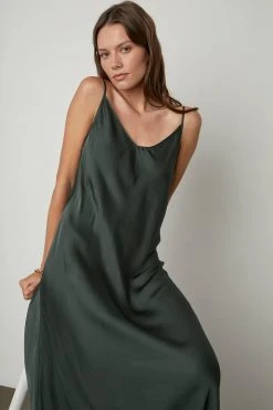 Velvet By Graham & Spencer POPPY SLIP DRESS