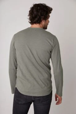 Velvet By Graham & Spencer KAI CREW NECK TEE 31 Velvet By Graham & Spencer KAI CREW NECK TEE