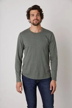 Velvet By Graham & Spencer KAI CREW NECK TEE 34 Velvet By Graham & Spencer KAI CREW NECK TEE
