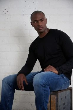 Velvet By Graham & Spencer KAI CREW NECK TEE