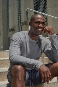 Velvet By Graham & Spencer KAI CREW NECK TEE 42 Velvet By Graham & Spencer KAI CREW NECK TEE