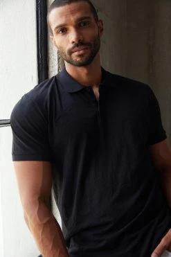 Velvet By Graham & Spencer Mens NIKO POLO 40 Velvet By Graham & Spencer Mens NIKO POLO