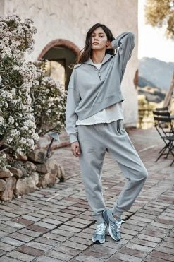 Velvet By Graham & Spencer Womens KYLE FLEECE JOGGER 14 Velvet By Graham & Spencer Womens KYLE FLEECE JOGGER