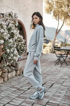 Velvet By Graham & Spencer ROXIE MOCK NECK ZIP SWEATSHIRT