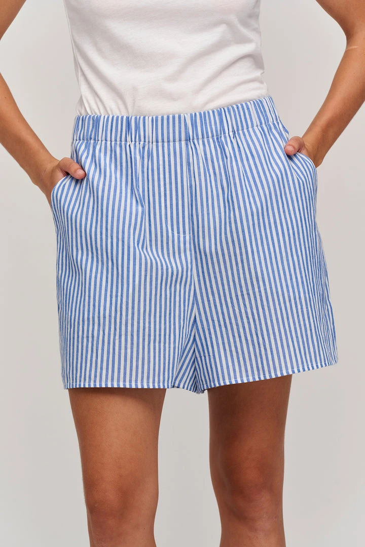 Velvet By Graham & Spencer Womens KAI STRIPED SHORT 2 Velvet By Graham & Spencer Womens KAI STRIPED SHORT