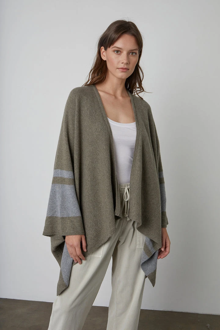 Velvet By Graham & Spencer HARPER OPEN FRONT PONCHO Womens 5 Velvet By Graham & Spencer HARPER OPEN FRONT PONCHO Womens