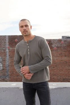 Velvet By Graham & Spencer CLARK SUEDED SLUB HENLEY Mens 15 Velvet By Graham & Spencer CLARK SUEDED SLUB HENLEY Mens