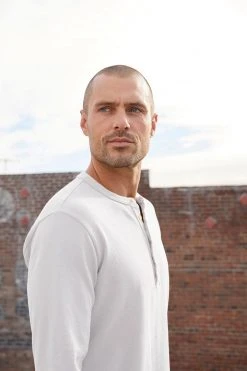 Velvet By Graham & Spencer CLARK SUEDED SLUB HENLEY Mens 17 Velvet By Graham & Spencer CLARK SUEDED SLUB HENLEY Mens