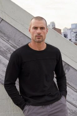 Velvet By Graham & Spencer MARIO CREW NECK TEE 15 Velvet By Graham & Spencer MARIO CREW NECK TEE