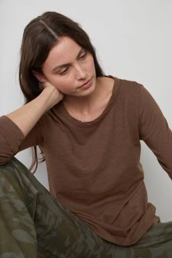 Velvet By Graham & Spencer Womens LIZZIE ORIGINAL SLUB LONG SLEEVE TEE