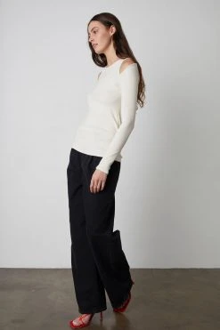 Velvet By Graham & Spencer EMMA CUT-OUT TOP Womens 16 Velvet By Graham & Spencer EMMA CUT-OUT TOP Womens