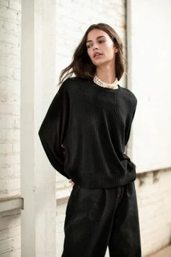 Velvet By Graham & Spencer VISTA CREW NECK TOP Womens