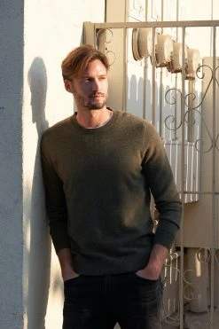 Velvet By Graham & Spencer BIRCH CASHMERE SWEATER Mens