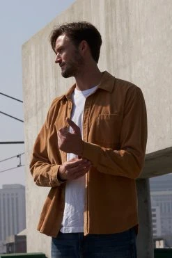 Velvet By Graham & Spencer Mens CAREY CORDUROY BUTTON-UP SHIRT 25 Velvet By Graham & Spencer Mens CAREY CORDUROY BUTTON-UP SHIRT