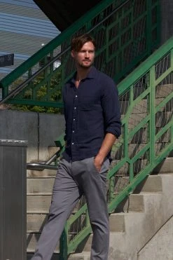 Velvet By Graham & Spencer ELTON COTTON WOVEN BUTTON-UP SHIRT Mens