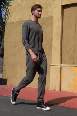 Velvet By Graham & Spencer CASON JASPE SHERPA JOGGER Mens