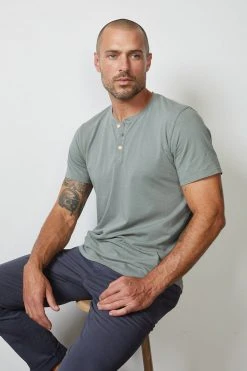 Velvet By Graham & Spencer FULTON SHORT SLEEVE HENLEY Mens 49 Velvet By Graham & Spencer FULTON SHORT SLEEVE HENLEY Mens