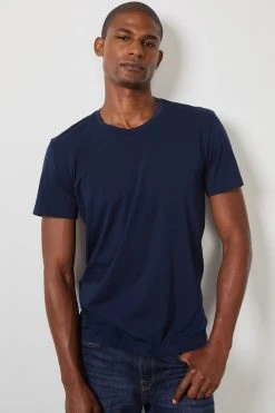 Velvet By Graham & Spencer HOWARD WHISPER CLASSIC CREW NECK TEE 79 Velvet By Graham & Spencer HOWARD WHISPER CLASSIC CREW NECK TEE