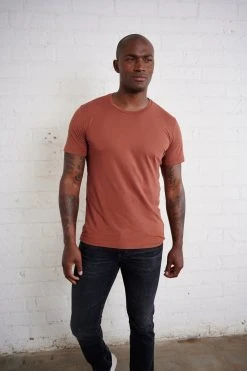 Velvet By Graham & Spencer HOWARD WHISPER CLASSIC CREW NECK TEE Mens 33 Velvet By Graham & Spencer HOWARD WHISPER CLASSIC CREW NECK TEE Mens