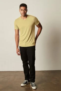 Velvet By Graham & Spencer SAMSEN WHISPER CLASSIC V-NECK TEE Mens